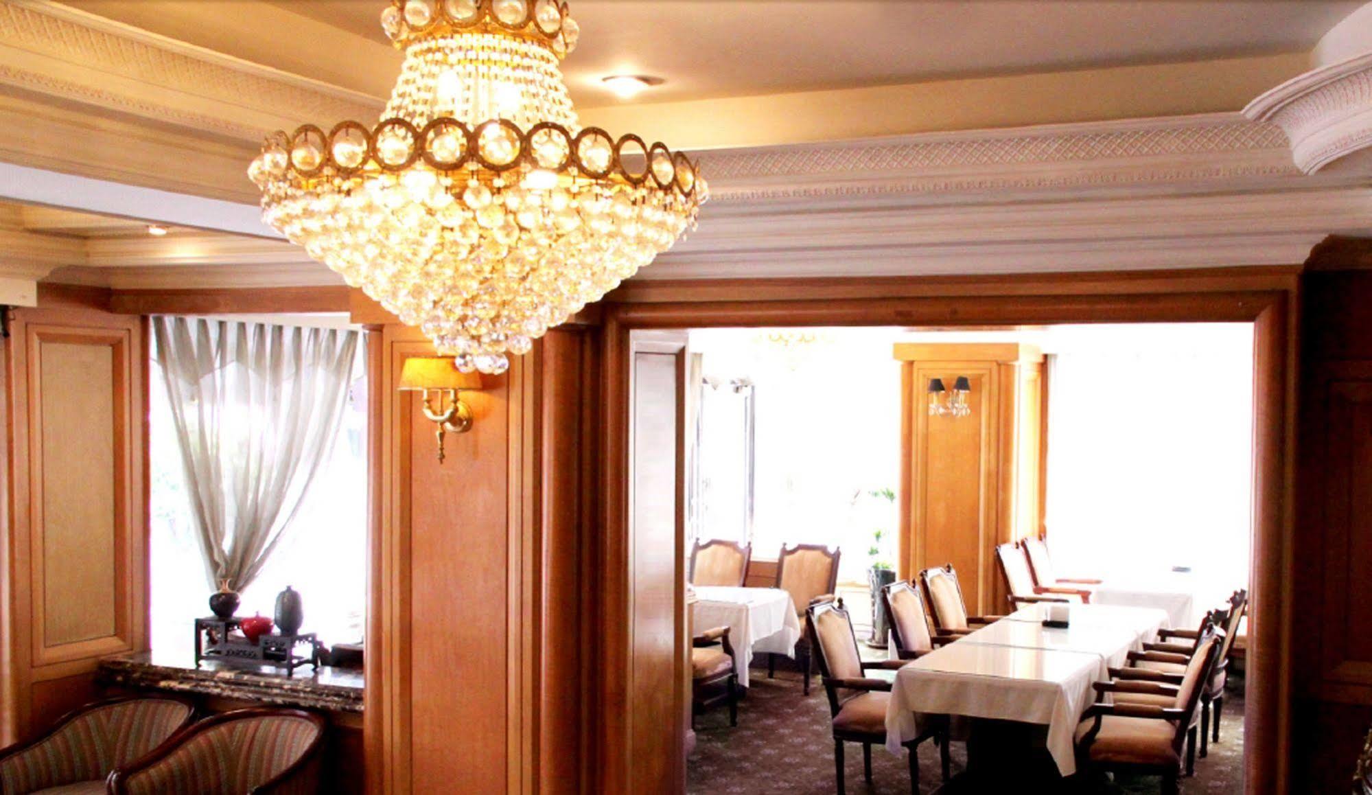 Meadow Hotel Taipei Extérieur photo
